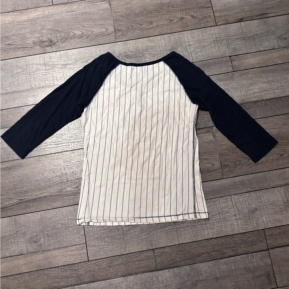 Yankees Half Sleeve Shirt - Picture 3 of 8